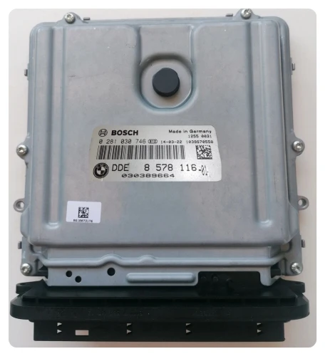 8578116 0281030746 centralina motore BMW 3.0 Diesel DDE8578116 X5 / X6