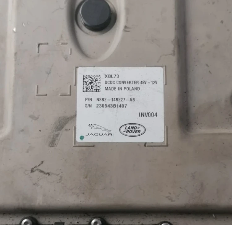 Foto des Etiketts N8B214B227AB Wandler DC/DC 48V-12V XBL73 INV004