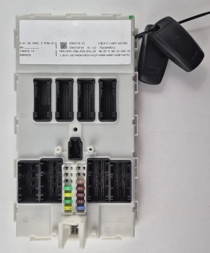 BMW 9383178 FEM-LR01 FEM Module with 2 keys