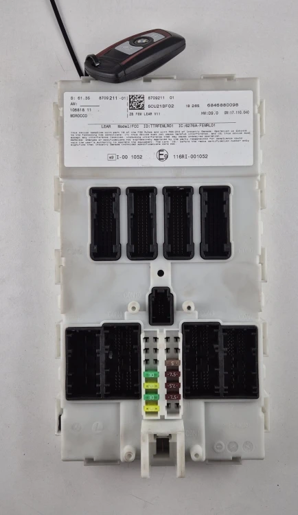 BMW 8709211 FEM Lear 5CU21BF02 FEM module with key