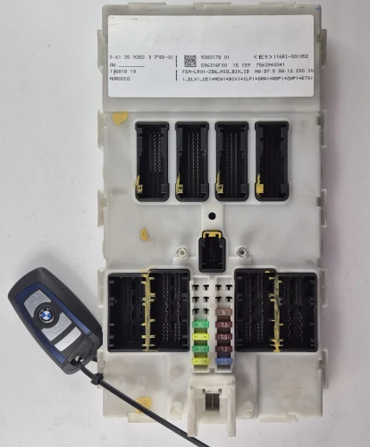 BMW 9383178 FEM Lear 596316F00 FEM module with key