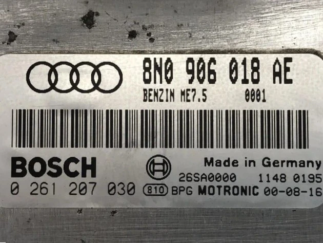 Etiqueta de la centralita de motor Bosch 0261207030 ME7.5 para Audi TT, referencia OEM 8N0906018AE